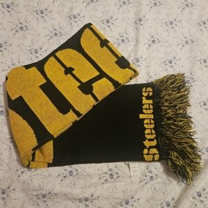 Black and Yellow Pittsburg Steelers Scarf